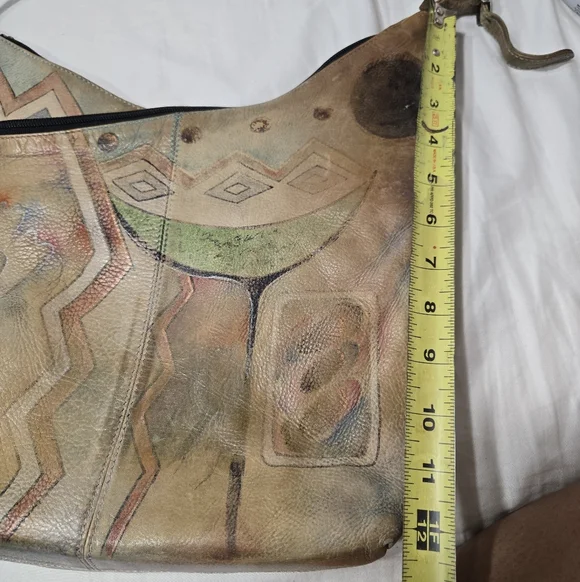 Anuschka hand painted leather handbags Hobo V Shaped - Picture 5 of 14